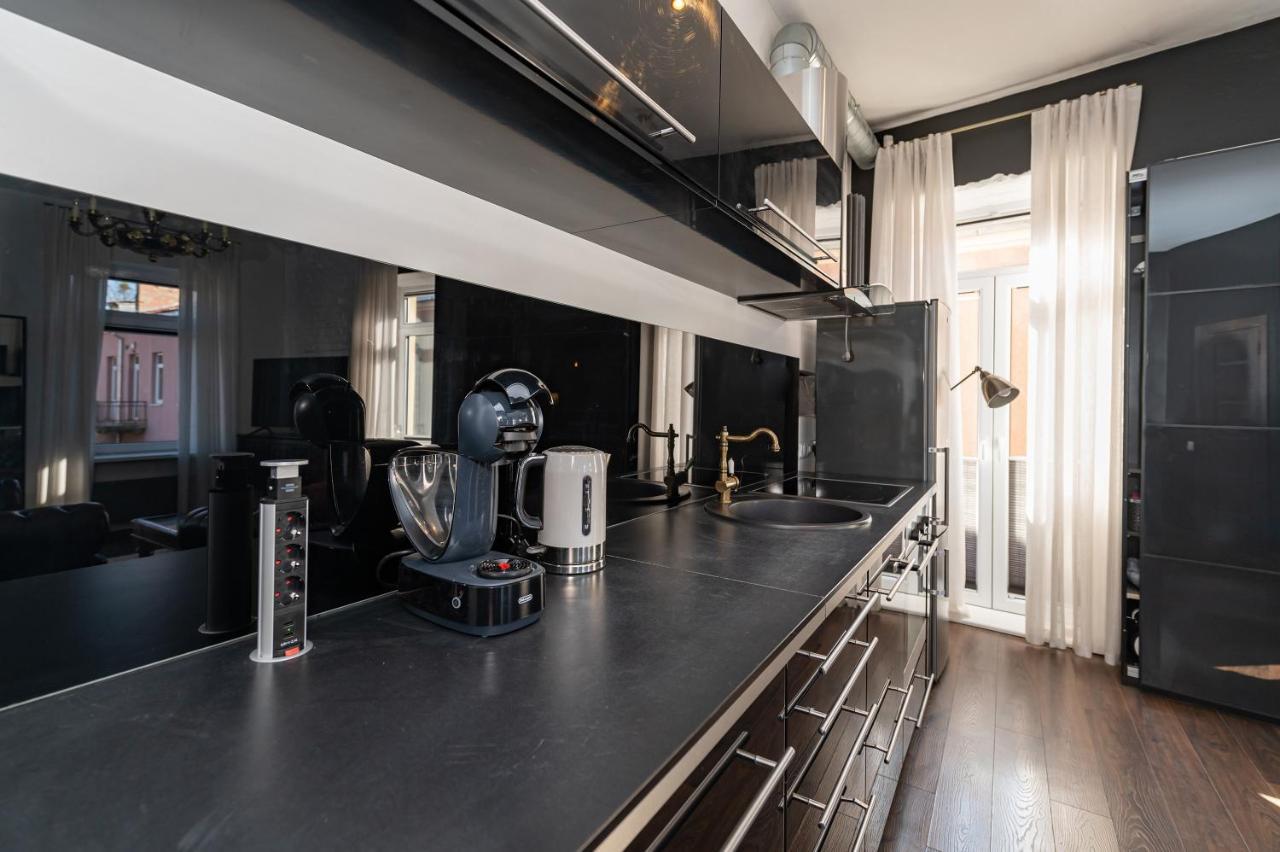 Retro Studio Old Town Apartment By Hostlovers Kaunas Eksteriør billede