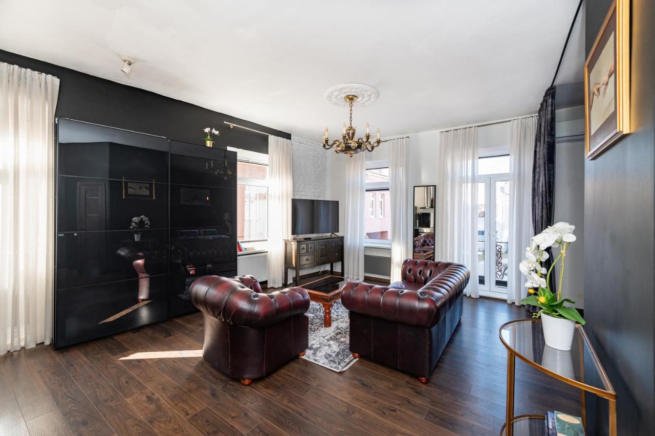 Retro Studio Old Town Apartment By Hostlovers Kaunas Eksteriør billede